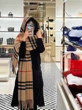 China Replica Burberry Scarf 74usd Only